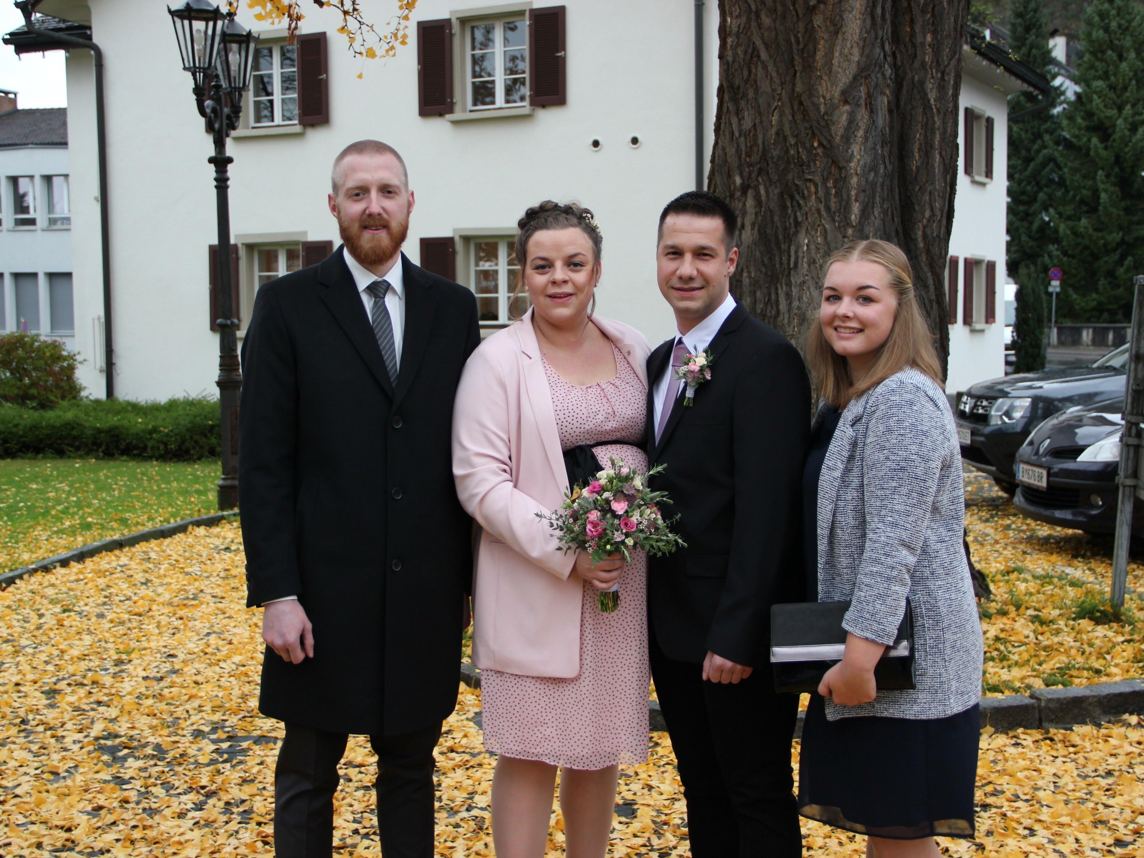 Annalena Staudacher und Marcel Perzi haben auf dem Hohenemser Standesamt geheiratet.