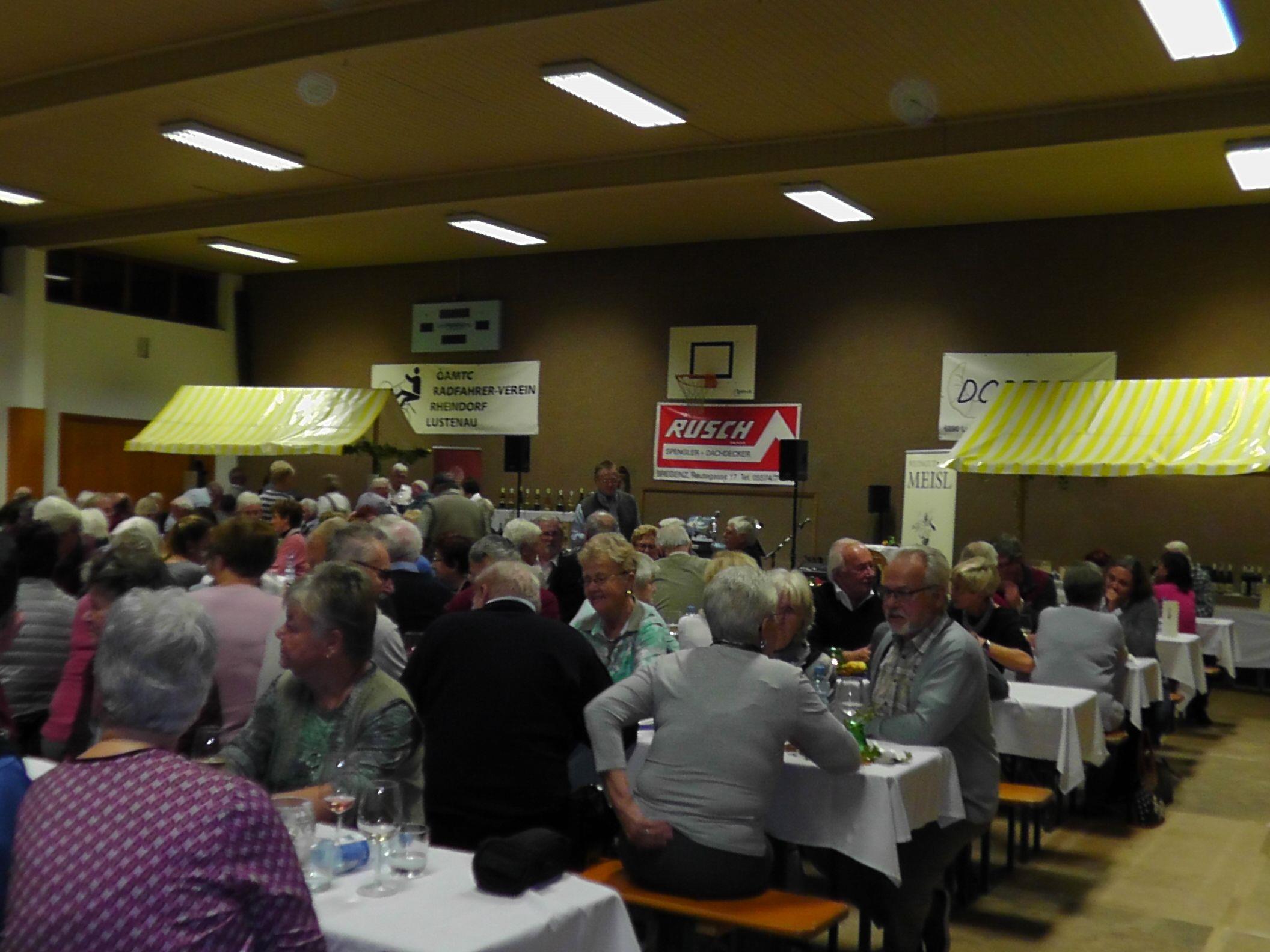 Seniorenring Lustenau-Rheindelta, Weinfest in der Radlerhalle