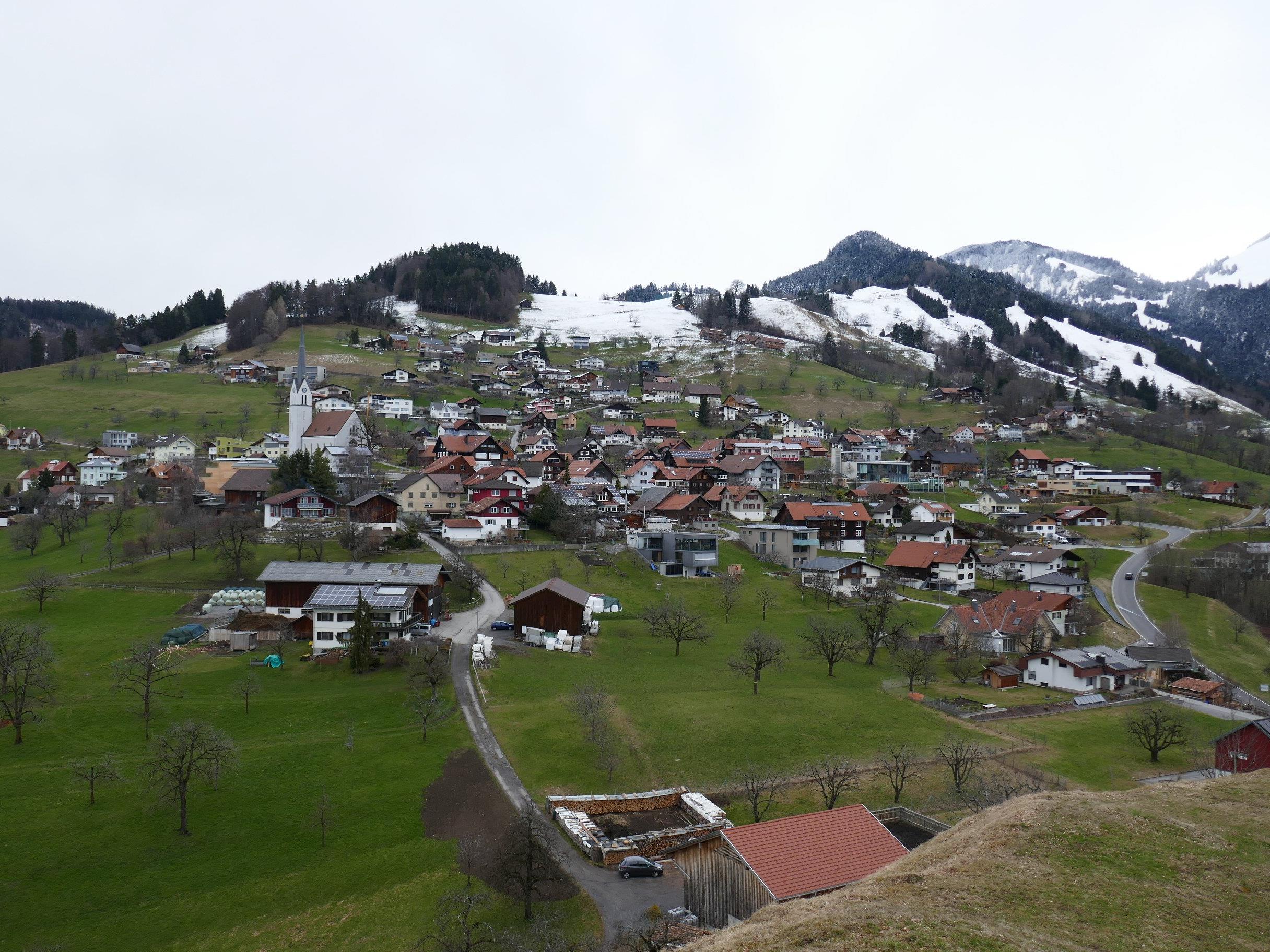 Die kleine Berggemeinde Fraxern kämpft mit fehlenden Einkünften und steigenden Kosten für die Infrastruktur.