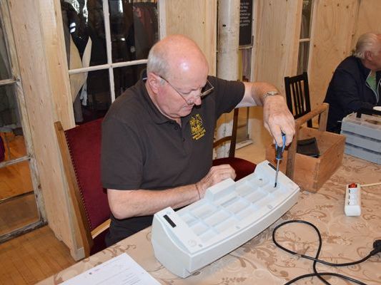 Das für morgen geplante Repair Café muss leider abgesagt werden. Das für morgen geplante Repair Café muss leider abgesagt werden.
