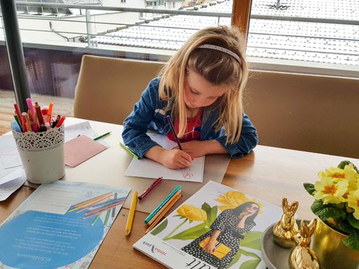 Romy macht auch mit beim großen ZIMBAPARK Malwettbewerb. Romy macht auch mit beim großen ZIMBAPARK Malwettbewerb.