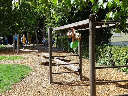 Die Bludenzer Spiel- und Freiräume wie etwa hier bei der Remise haben einiges zu bieten. Die Bludenzer Spiel- und Freiräume wie etwa hier bei der Remise haben einiges zu bieten.