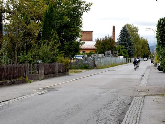 Ab Montag, 4. Oktober, wird in der Kalrenbrnnstraße im Zuge der zweiten Sanierungsetappe wieder gegraben.