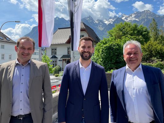 Zuversichtlich in die Zukunft Zuversichtlich in die Zukunft