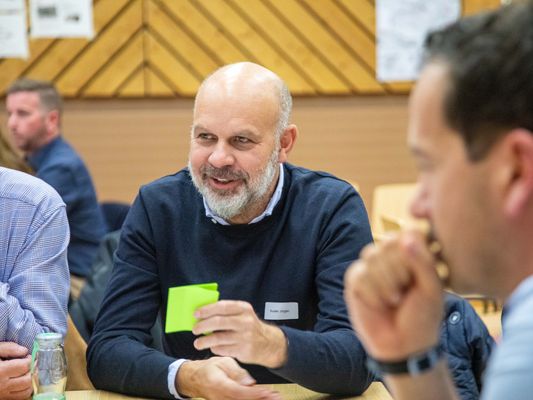 Standesrepräsentant Bgm. Jürgen Kuster freut sich, dass es so schnell gelungen ist, eine gemeinsame Lösung für Tempo 50 zu erreichen. Standesrepräsentant Bgm. Jürgen Kuster freut sich, dass es so schnell gelungen ist, eine gemeinsame Lösung für Tempo 50 zu erreichen.
