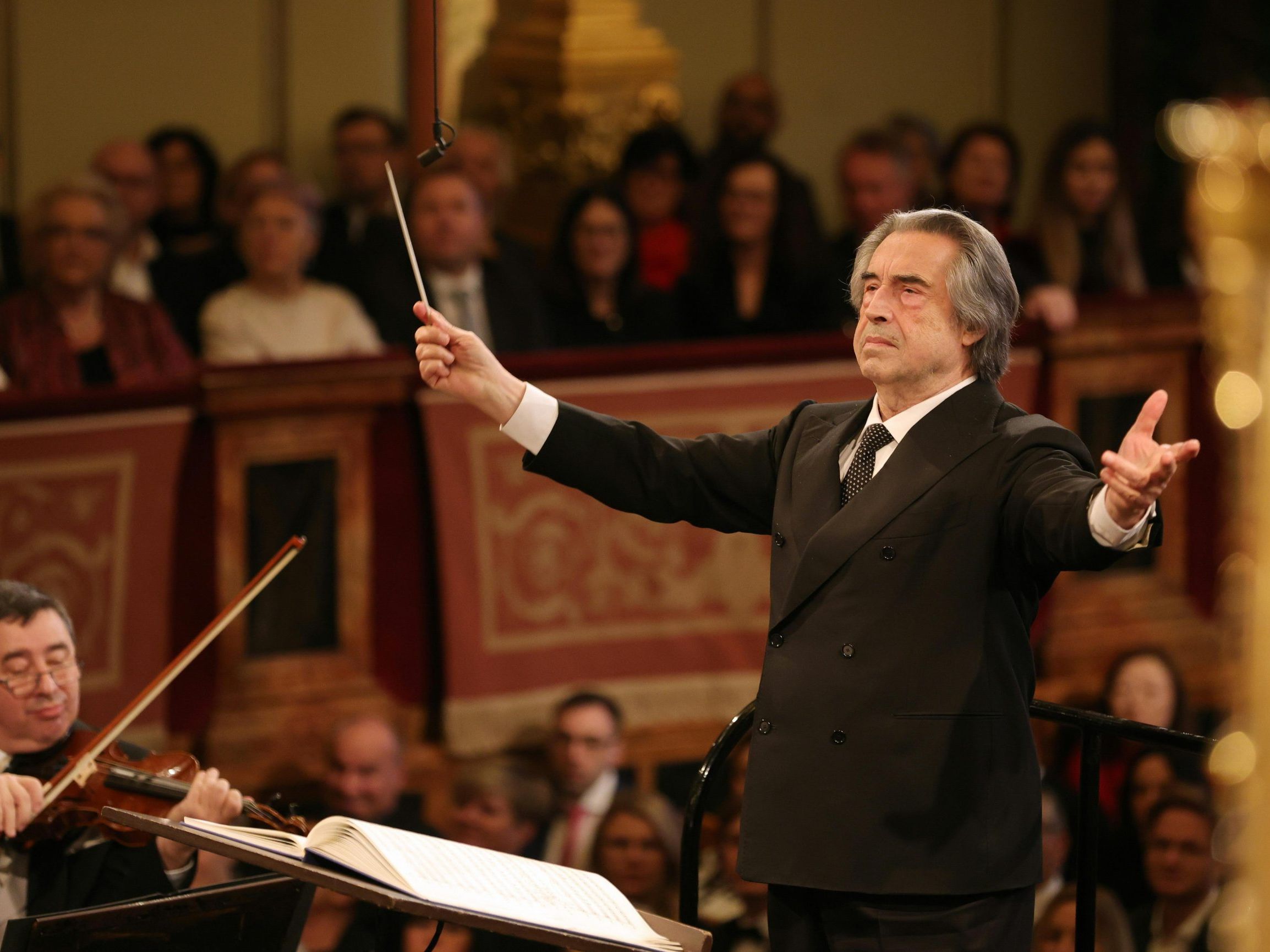 Riccardo Muti dirigierte das Wiener Neujahrskonzert 2025. Riccardo Muti dirigierte das Wiener Neujahrskonzert 2025.