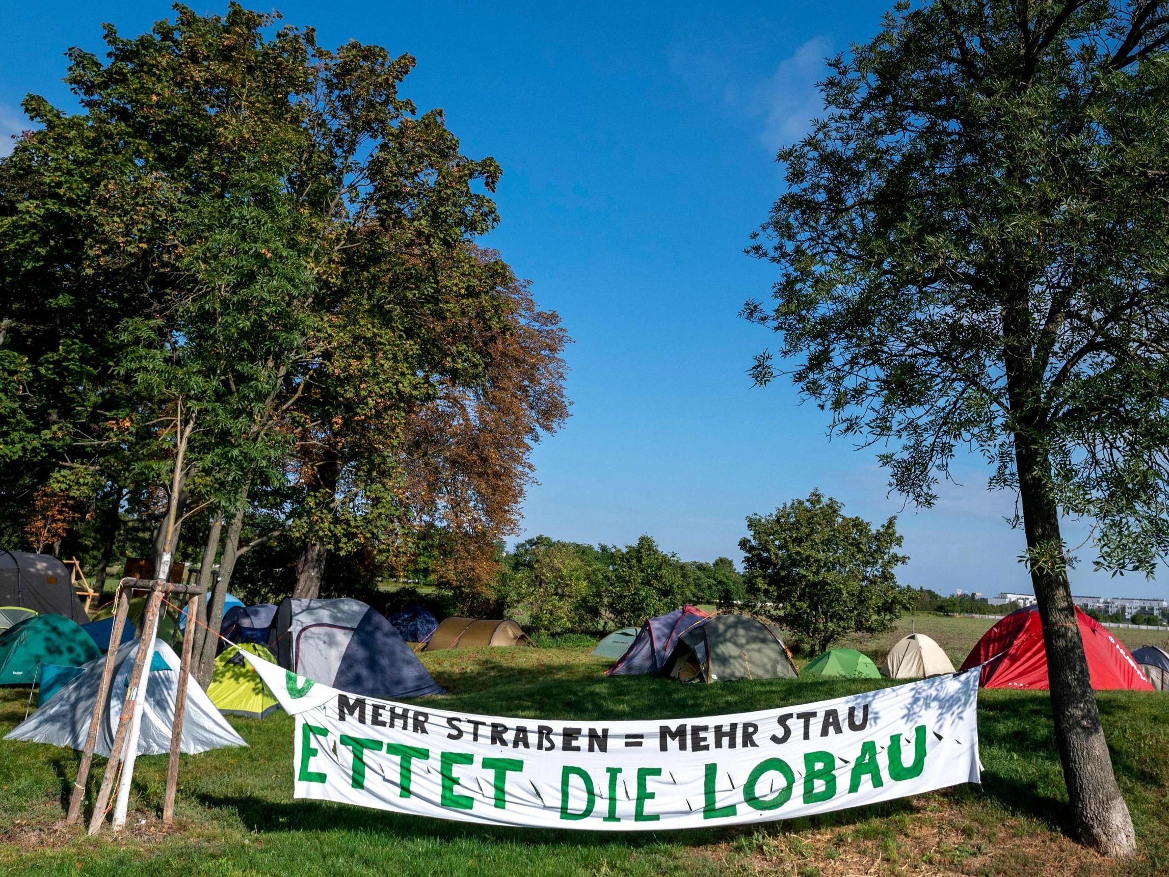 Umweltschützer protestieren jahrelang gegen den Bau des Lobau-Tunnels. Umweltschützer protestieren jahrelang gegen den Bau des Lobau-Tunnels.