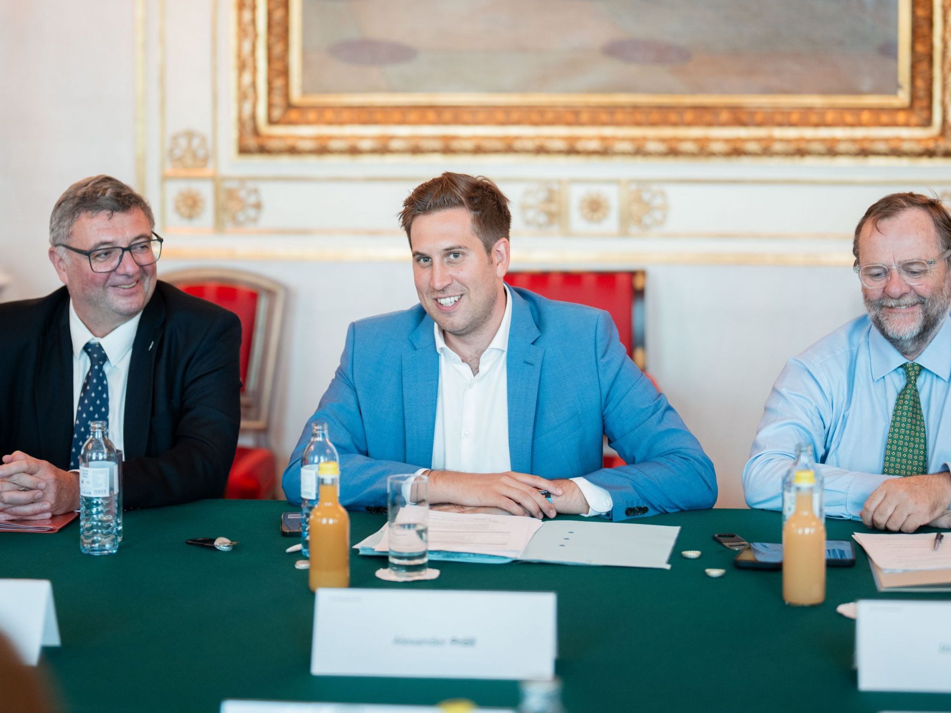 Das erste Reformpartnerschaftstreffen der Gruppe Verfassung und Verwaltungsbereinigung in Wien. Das erste Reformpartnerschaftstreffen der Gruppe Verfassung und Verwaltungsbereinigung in Wien.