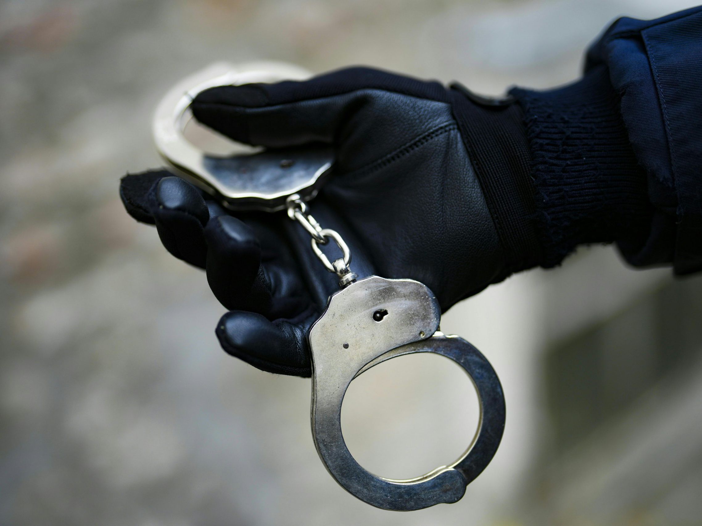 Festnahme bei einem Drogendeal in Wien-Mariahilf. Festnahme bei einem Drogendeal in Wien-Mariahilf.