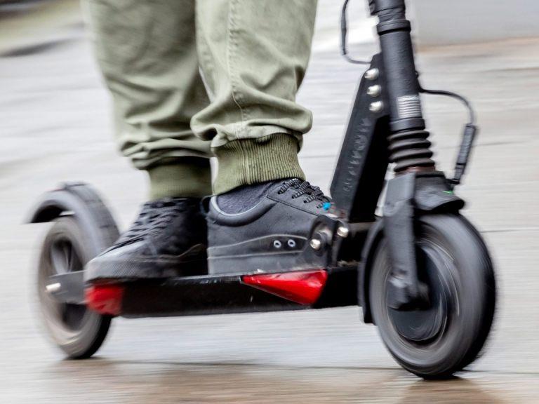 Der E-Scooter konnte deutlich schneller fahren, als erlaubt ist. Der E-Scooter konnte deutlich schneller fahren, als erlaubt ist.