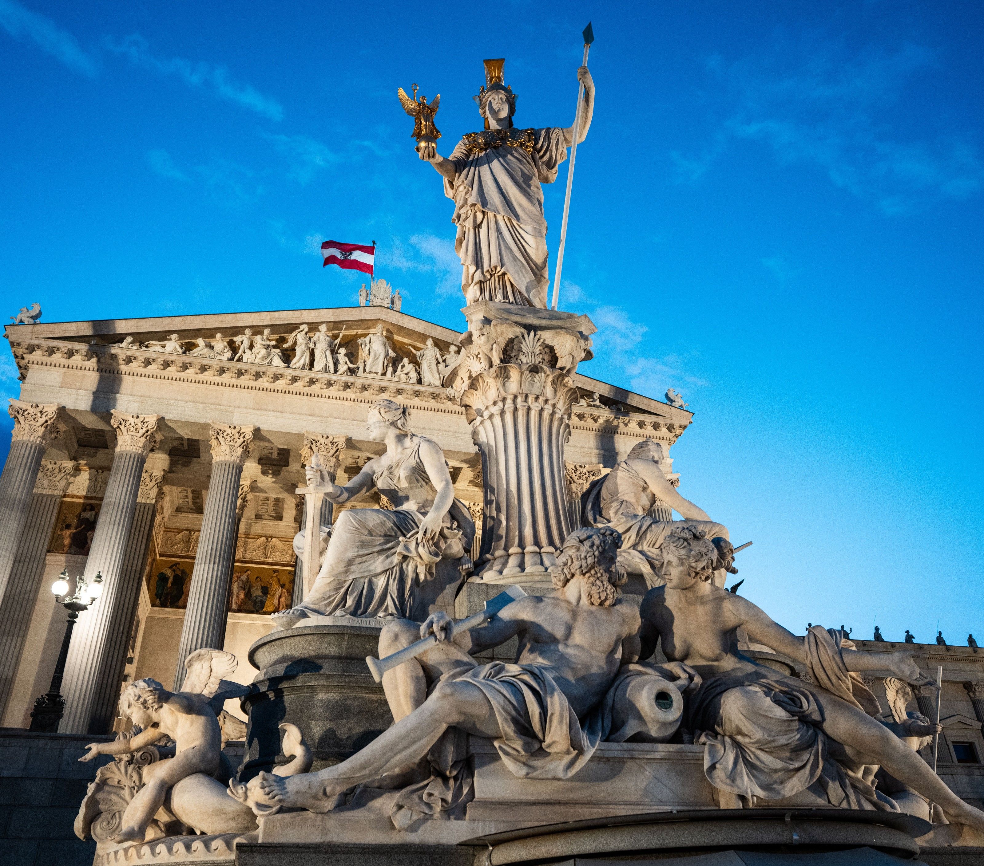 FPÖ-Antrag mit Forderung nach Maßnahmen zum "Stopp der Shrinkflation" lehnten ÖVP, SPÖ und NEOS ab. FPÖ-Antrag mit Forderung nach Maßnahmen zum "Stopp der Shrinkflation" lehnten ÖVP, SPÖ und NEOS ab.