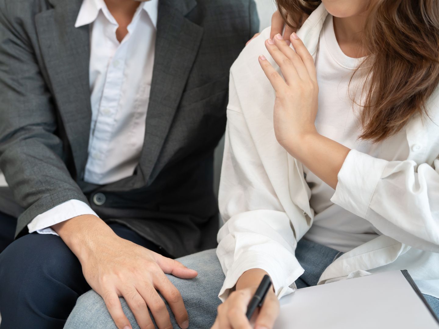 Sechs von zehn Frauen erleben Belästigung im Job. Sechs von zehn Frauen erleben Belästigung im Job.